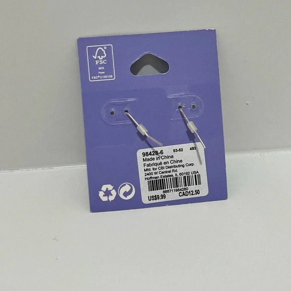 Claire’s bundle with backpack, 3 bracelets, 6 hair clips, pen and earrings - Picture 9 of 13